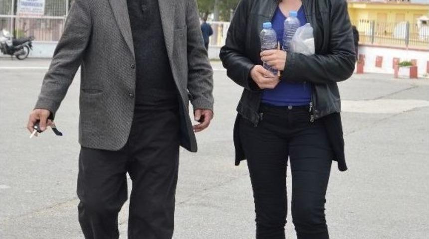 73 Yaşında, Kızıyla Sınava Girdi