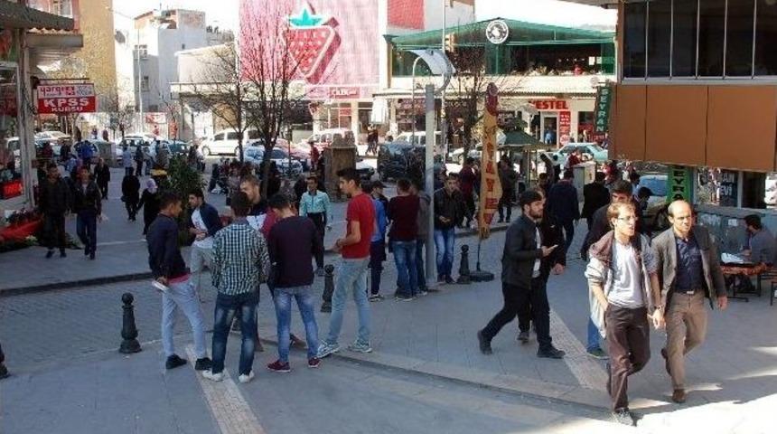 Ygs Sonrası Kent Merkezinde Vatandaş Yoğunluğu