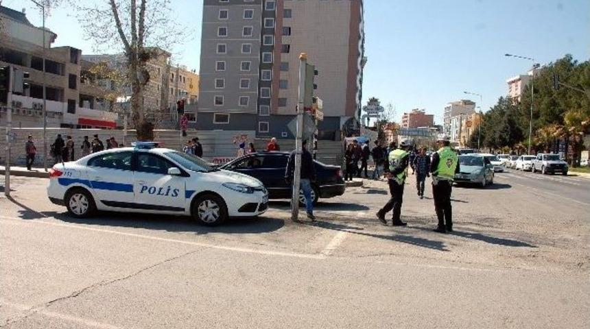 Polislerin Yoğun Ygs Mesaisi