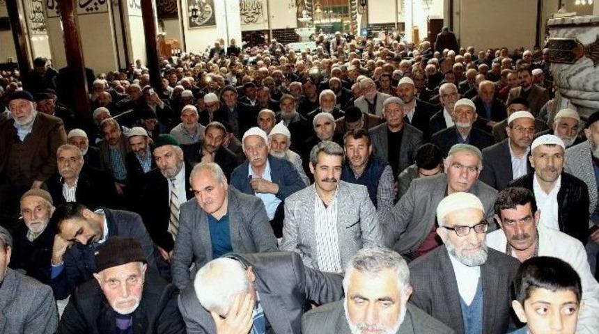 Bursa&rsquo;da Şehitler İ&ccedil;in 24 Bin Hatim Okundu