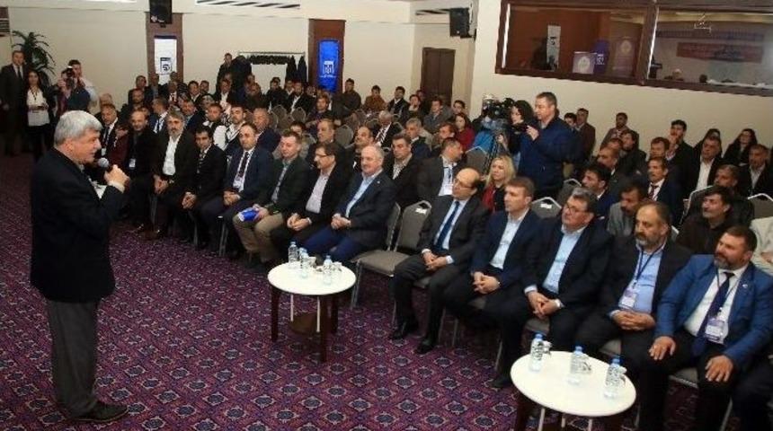 Kocaeli&rsquo;de &ldquo;roman &Ccedil;alıştayı&rdquo; D&uuml;zenlendi