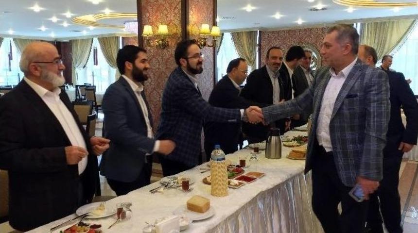 Ak Parti İstanbul Milletvekili Metin K&uuml;l&uuml;nk: