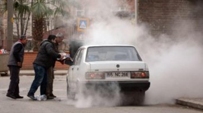 Alev Alan Otomobil Son Anda S&ouml;nd&uuml;r&uuml;ld&uuml;