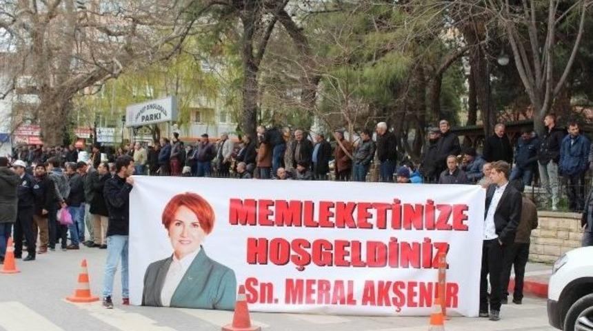 Akşener&rsquo;e Kırklareli&rsquo;de Davullu Zurnalı Karşılama
