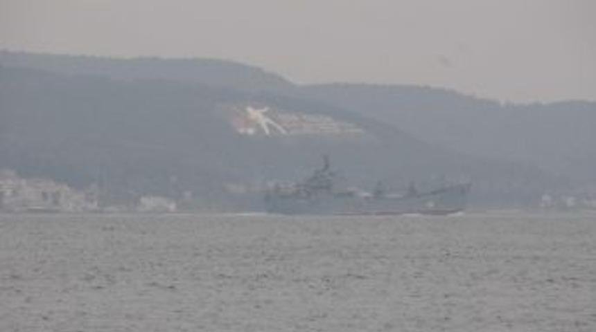 Rus Savaş Gemisi &Ccedil;anakkale Boğazı&rsquo;ndan Ge&ccedil;ti