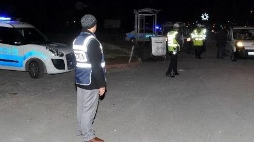 Aksaray&rsquo;da Polis Karayollarını Ablukaya Aldı