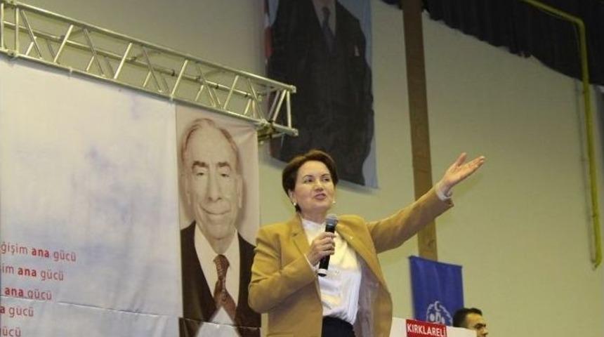 Akşener Kırklareli&rsquo;de Partililere İle Bir Araya Geldi