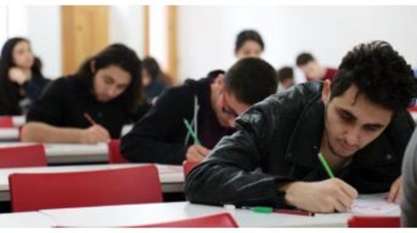 Akademik Kurul &Uuml;yeleri, 2016 Ygs&rsquo;yi Değerlendirdi