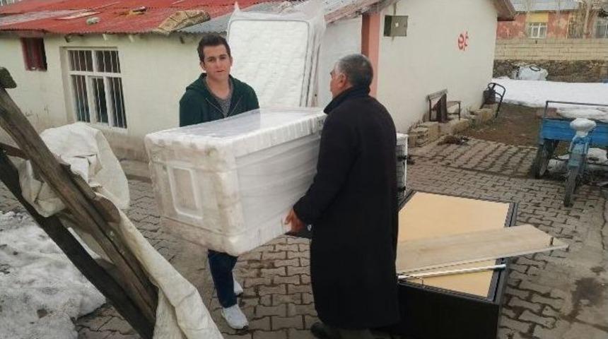 Gen&ccedil;lerden &Ouml;rnek Davranış