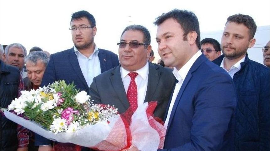 Ak Parti Silifke İl&ccedil;e Başkanı &Ccedil;etin G&ouml;revi Devraldı