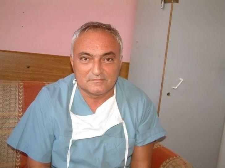 Burhaniye’de Doktor Kenan Tortop Son Yolculuğuna Uğurlandı G4