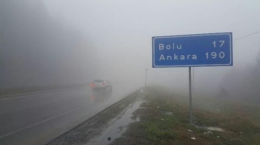 Bolu Dağında G&ouml;r&uuml;ş Mesafesi 20 Metreye D&uuml;şt&uuml;