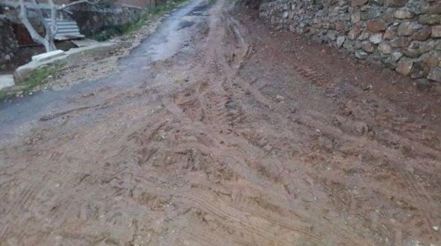 Milas Mahalleleri Hizmet Bekliyor