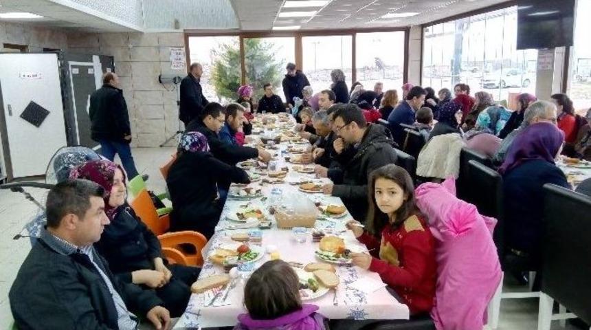 Bey&ccedil;ayırlılar Derneği Kahvaltıda Buluştu