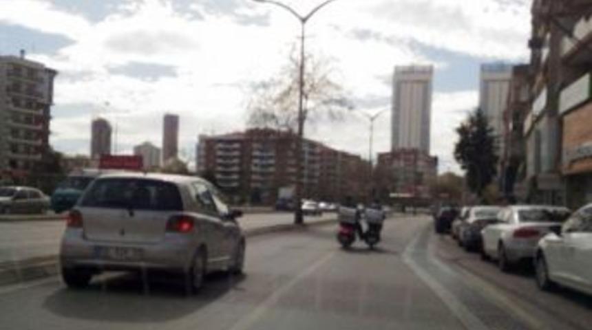 Trafikte Kuryelerin &Ouml;l&uuml;m Oyunu