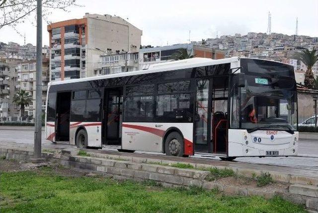 İzmir’de Otobüste Bomba Paniği