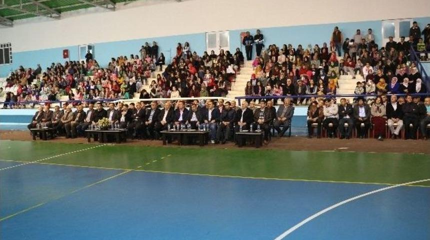 Kayseri B&uuml;y&uuml;kşehir Belediye Konservatuarı Yahyalı&rsquo;da Konser Verdi