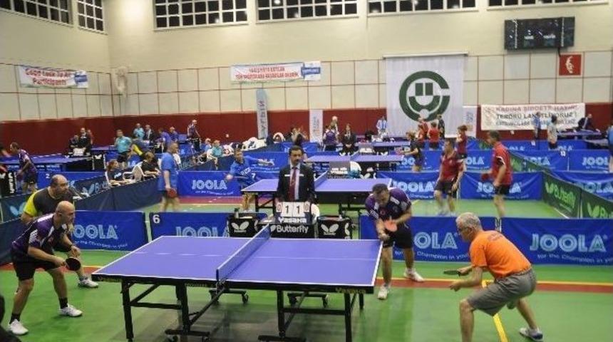 4. Adana Veteranlar Masa Tenisi Turnuvası Tamamlandı