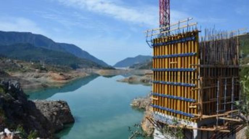 Ak K&ouml;pr&uuml;, Alanya&rsquo;da 12 Mahalleyi Birbirine Bağlayacak