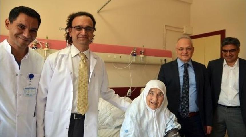 Dp&uuml; Evliya &Ccedil;elebi&rsquo;de Başarılı Organ Nakilleri