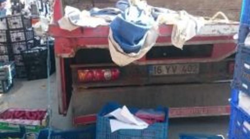 Pazar Yerini Kapatan S&uuml;r&uuml;c&uuml;lere Ceza Yağdı