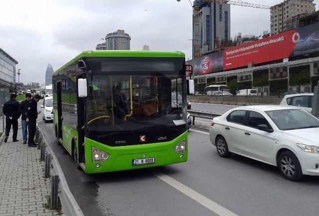 Benzin Yüklü Midibüs İddiası, Polisi Alarma Geçirdi