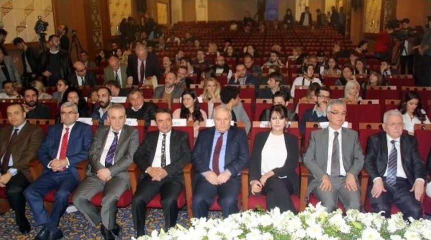 Gelişim &Uuml;niversitesi 2016 Medya &Ouml;d&uuml;lleri Verildi