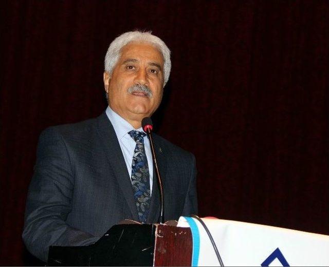 İstiklal Marşı&rsquo;nın Kabul&uuml;n&uuml;n 95. Yılında Mehmet Akif Ersoy Anıldı 1