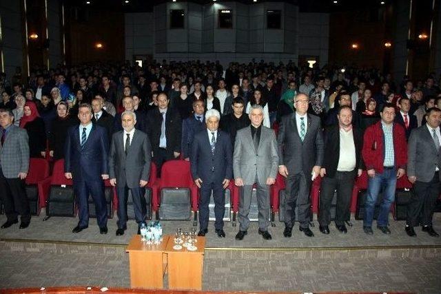 İstiklal Marşı&rsquo;nın Kabul&uuml;n&uuml;n 95. Yılında Mehmet Akif Ersoy Anıldı 2