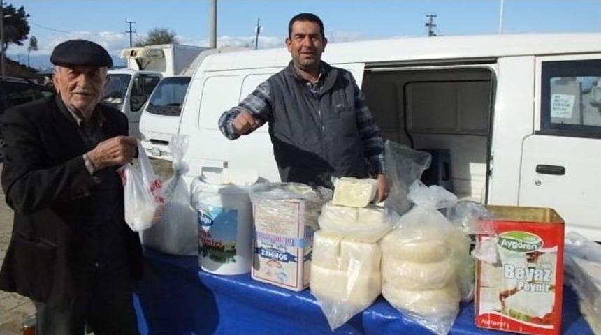 K&ouml;y&rsquo;de Peynir Pazarı
