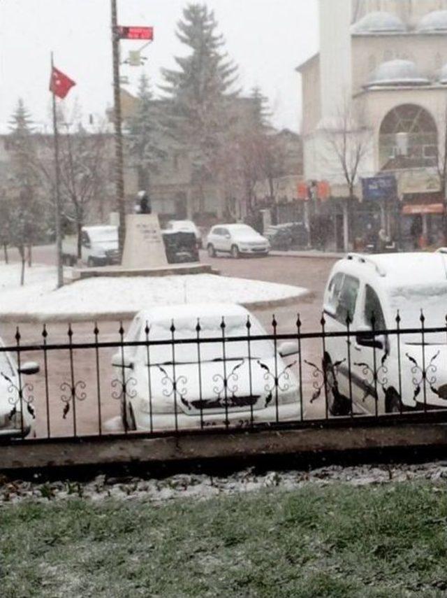 Tokat’ta Karla Karışık Yağmur Yağışı