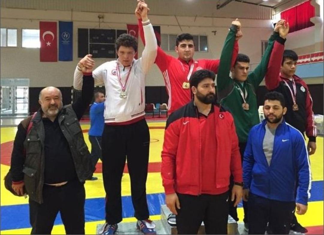 İbb&rsquo;nin Yıldız G&uuml;reş&ccedil;ileri Grupları Ge&ccedil;ti