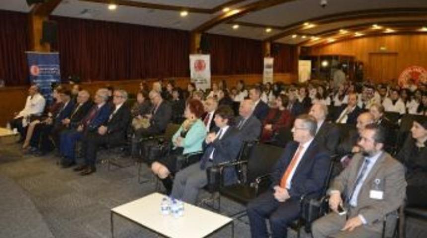 Tıp Bayramını Buruk Ge&ccedil;irdiler