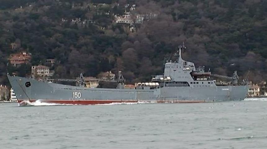 Rus Savaş Gemisi İstanbul Boğazı&rsquo;ndan Ge&ccedil;ti