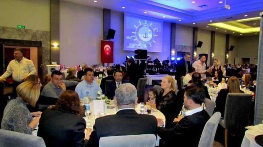 Çeşmeli Denizciler Yemekte Buluştu