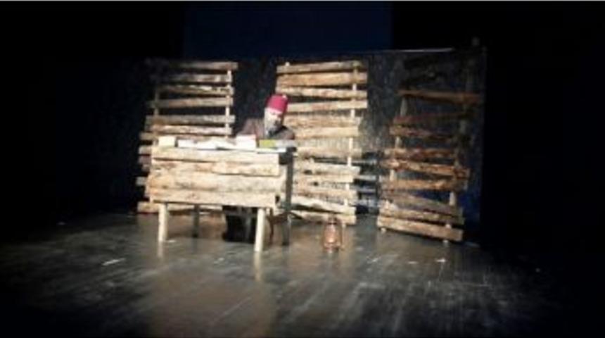 İzmit Belediyesi’nden ‘ben Mehmet Akif’ Tiyatrosu