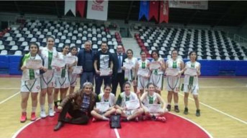 Yıldızda Şampiyonluk Sivereklilerin