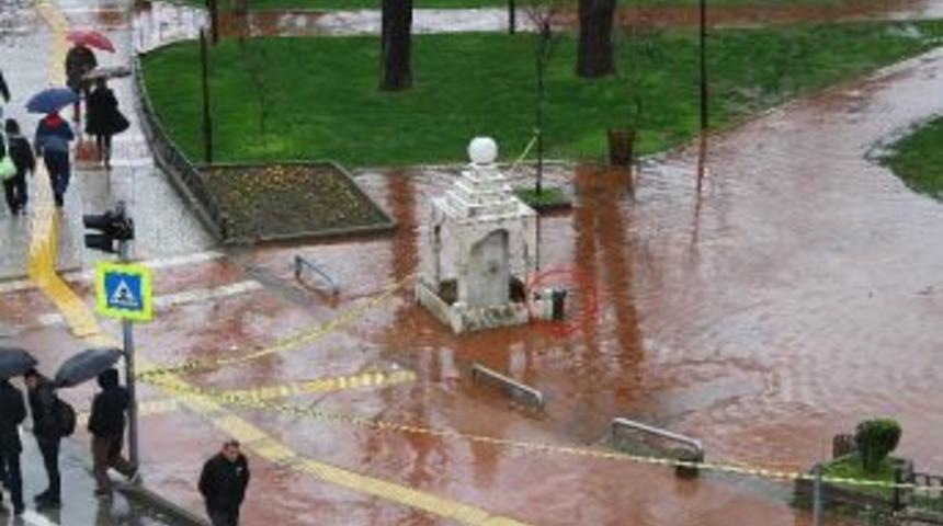 Ş&uuml;pheli &Ccedil;antadan Ayakkabı Kutusu &Ccedil;ıktı