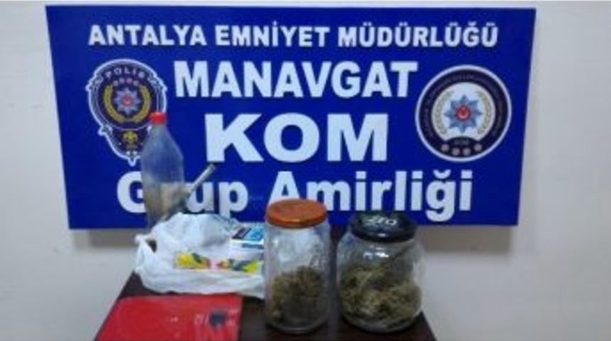 Manavgat Kom&rsquo;dan Uyuşturucu Baskını