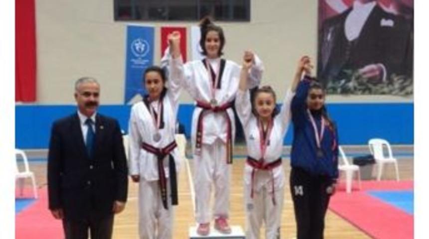 Bartınlı Taekwondocular 3. Oldu