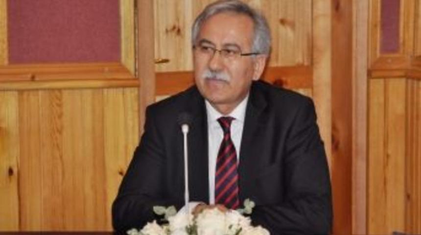 B&uuml; Rekt&ouml;r&uuml; Kaplan&rsquo;dan Kınama