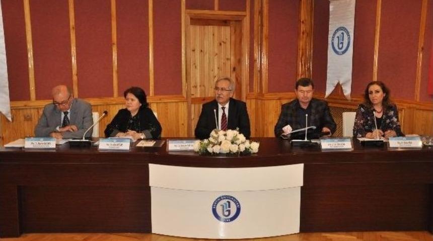 Bartın &Uuml;niversitesi&rsquo;nde Mehmet &Acirc;kif Ersoy Anıldı