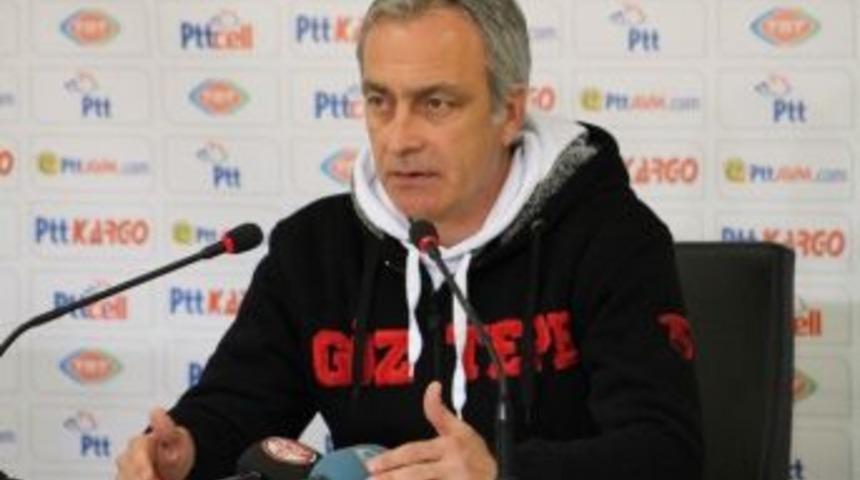 &Ouml;nder &Ouml;zen: "zor Olacağını Bildiğimiz Bir Ma&ccedil; Oynadık"