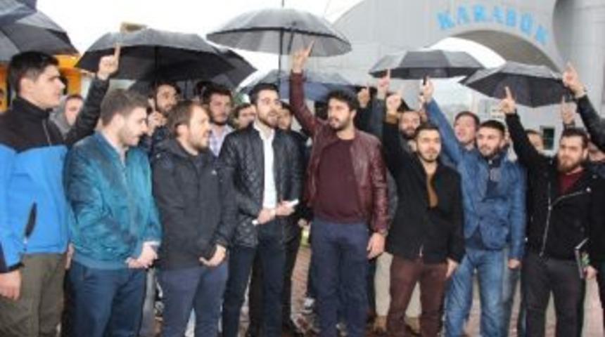 Karab&uuml;k&rsquo;te &Uuml;niversite &Ouml;ğrencilerinden Ter&ouml;re Tepki