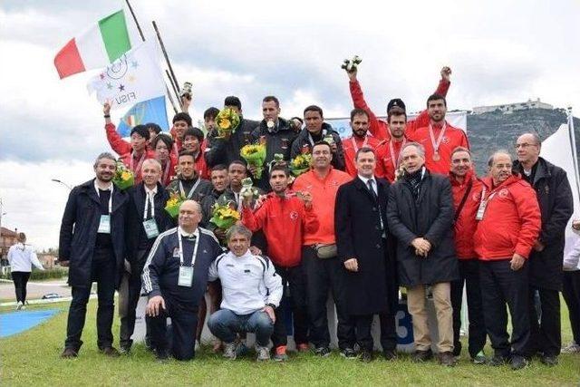 Ağrı İbrahim Çeçen Üniversitesi Öğrencisi Sevilay Eytemiş Dünya Şampiyonu Oldu