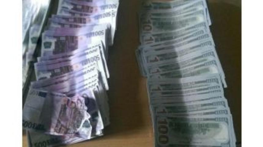 Denizli&rsquo;de Sahte Para Ele Ge&ccedil;irildi