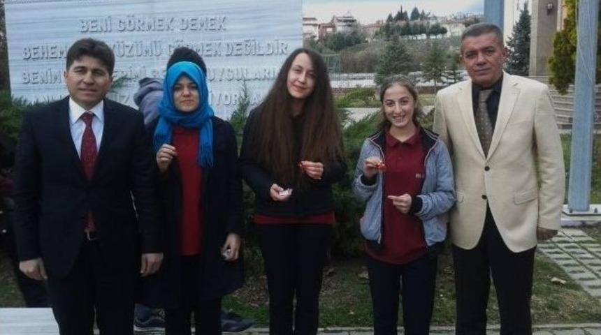 &Ouml;d&uuml;ll&uuml; Kitap Okuma Yarışması