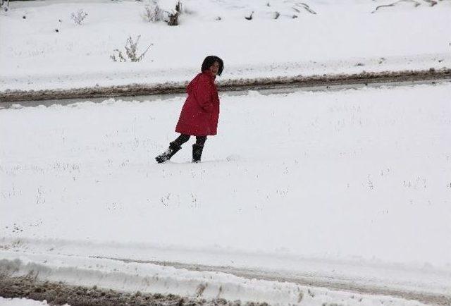 Erzurum&rsquo;da Mart Kapıdan Baktırdı 2