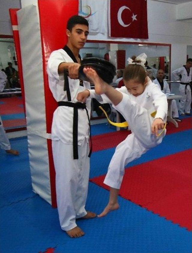 Taekwondocular Kuşaklarına Kavuştu 2
