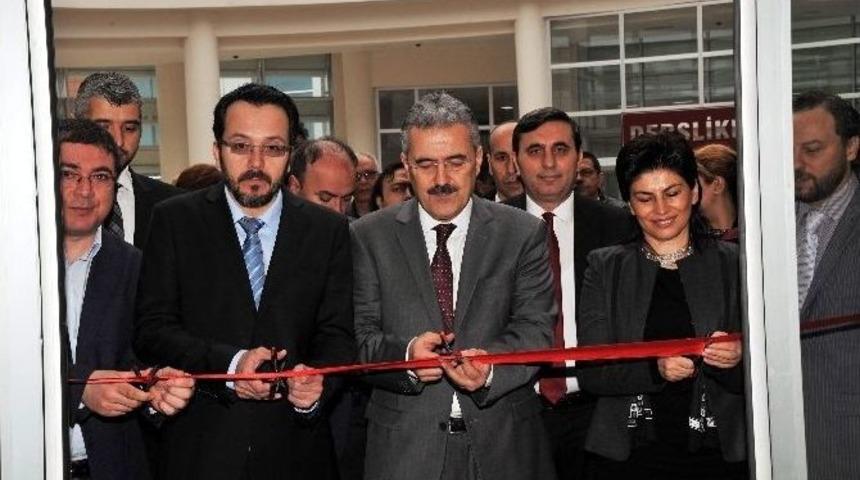 Ad&uuml; Tıp Fak&uuml;ltesi Morfoloji Binası Hizmete A&ccedil;ıldı